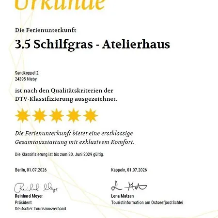 בית נופש Reetdorf Geltinger Birk Atelierhaus Schilfgras *